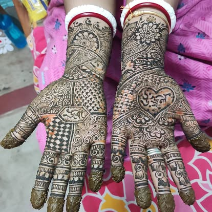 Bridal palms with a personalised heart