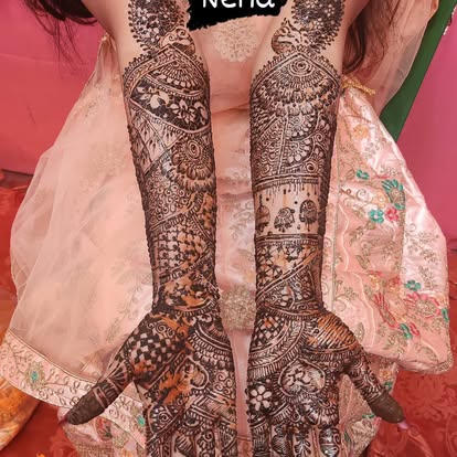 A bridal story in mehndi